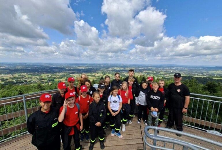 Zdjęcie nr 1 Młodzieżowa Drużyna Pożarnicza w Grudnej Kępskiej 