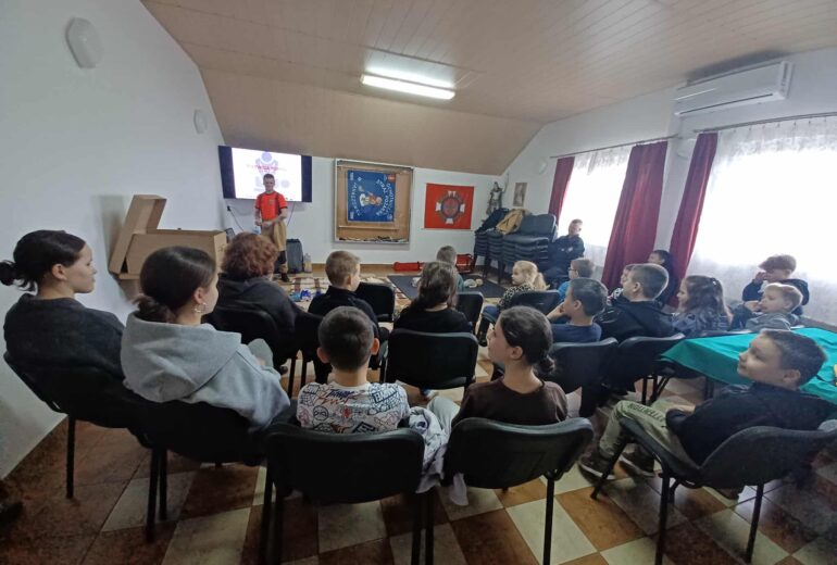 Zdjęcie nr 1 Młodzieżowa Drużyna Pożarnicza w Janaszówku 